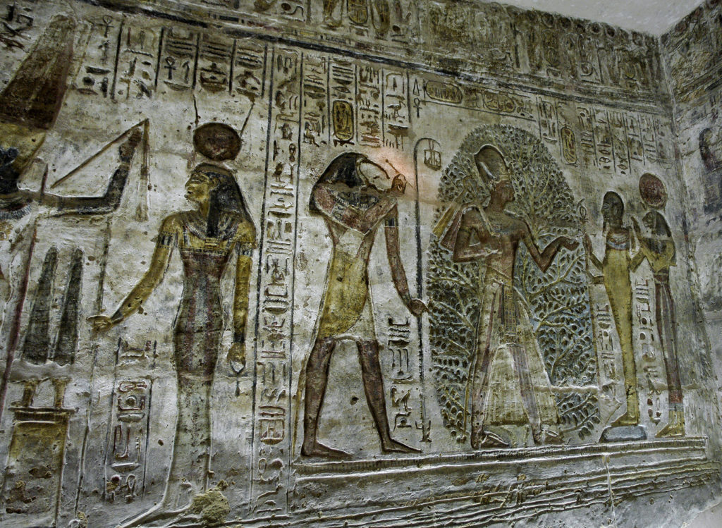 Templo de Amada a orillas del lago Nasser El faraon ante Isis Thot Ptah y Selmet